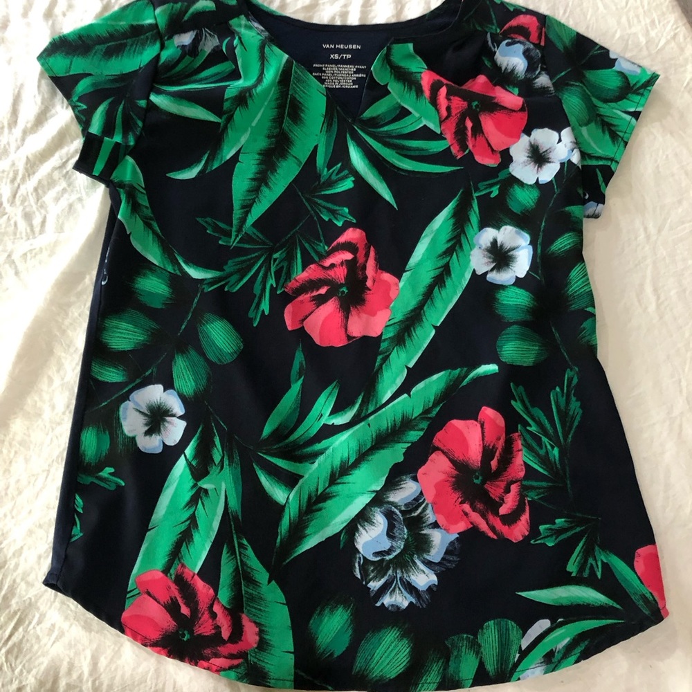 Lightweight flower blouse